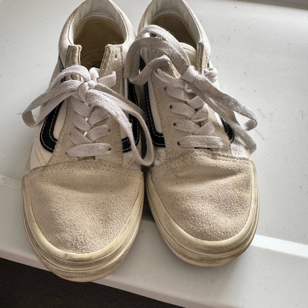 Vans Kids Sneakers in White and Black